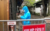 Một ngày ở khu vực cách ly ngõ 165 Cầu Giấy